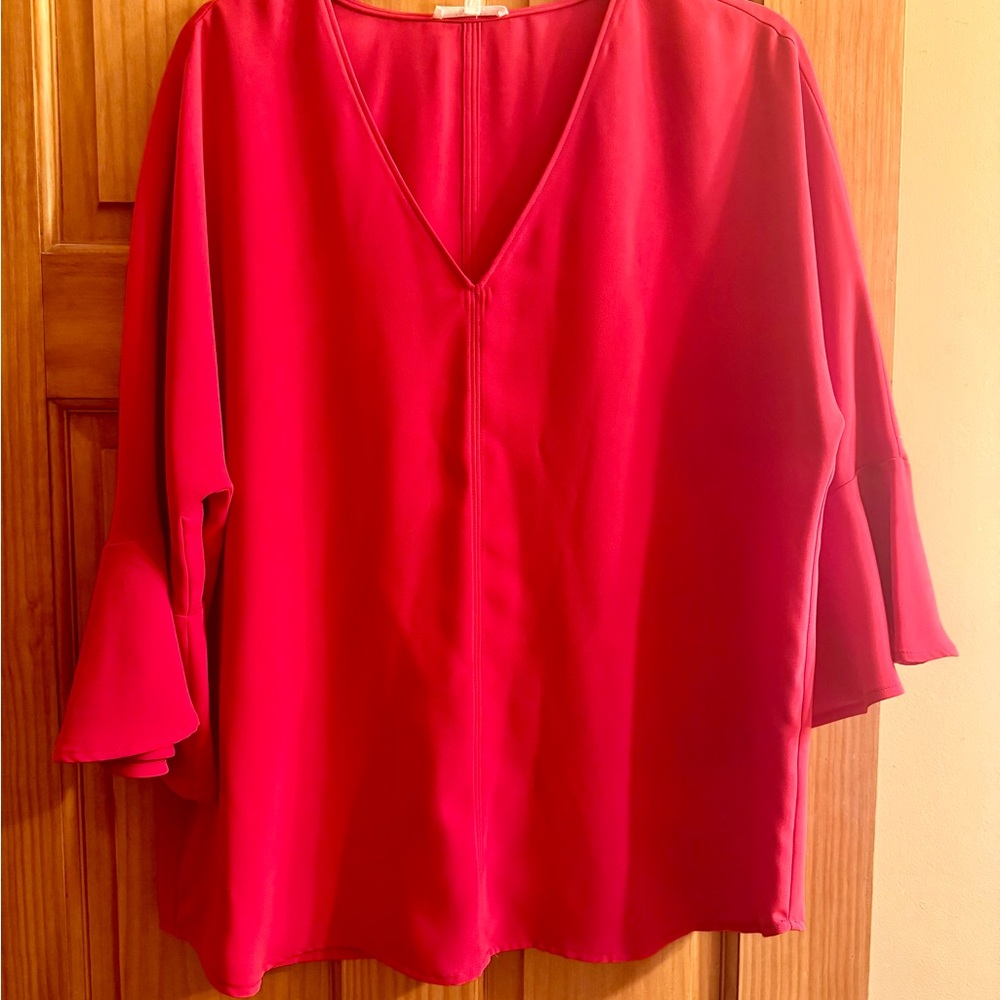 NWOT Red Flowy 3/4 Sleeve Blouse